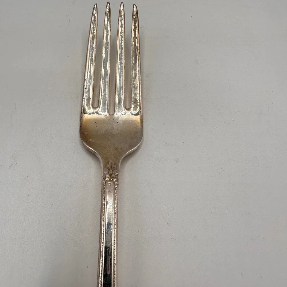1847 Rogers‎ Bros Adoration Silverplate Dinner Fork Vintage International Silver